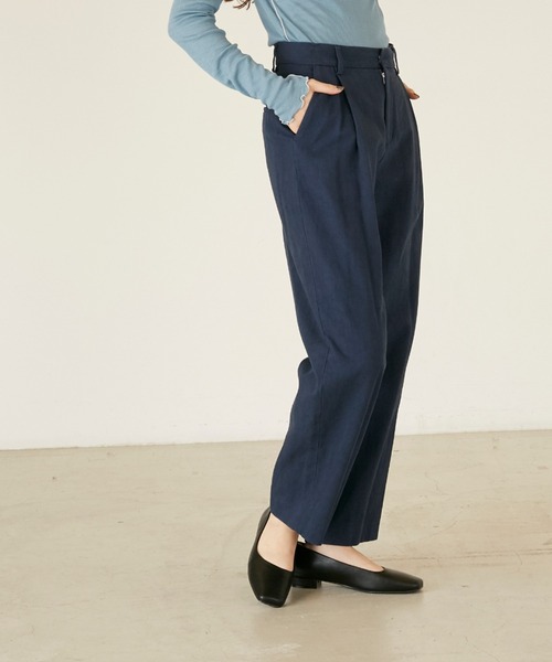ANGIE(アンジー)の「コットンリネンタックパンツ(その他パンツ・レディース・ナチュラル/マスタード/ネイビー・LARGE/MEDIUM)」の8枚目の写真