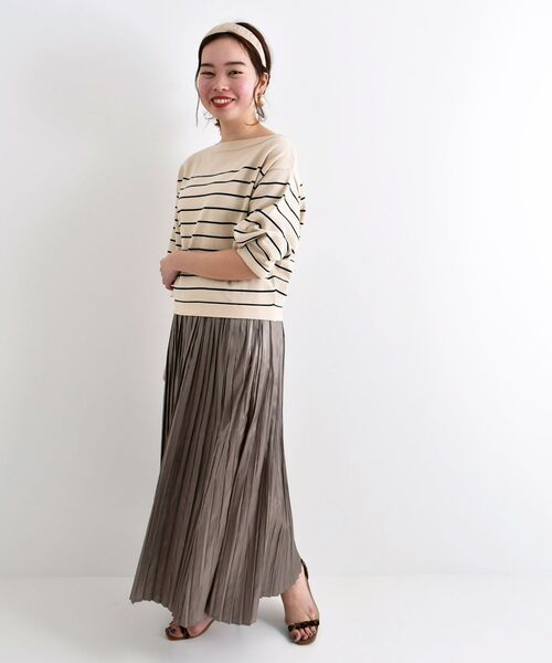 le.coeur blanc（ルクールブラン）の「レザーライクサテンプリーツスカート（スカート・レディース・チャコールグレー/ライトグリーン/モカ/グレイッシュベージュ・38）」の21枚目の写真