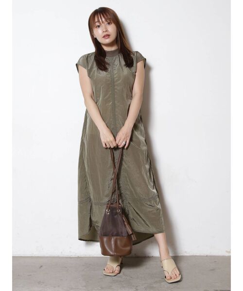 THE DAYZ TOKYO（ザデイズトーキョー）の「【THE DAYZ TOKYO】ナイロンハイネックワンピース（ワンピース・レディース・ブラック/カーキ・SMALL/MEDIUM）」の12枚目の写真