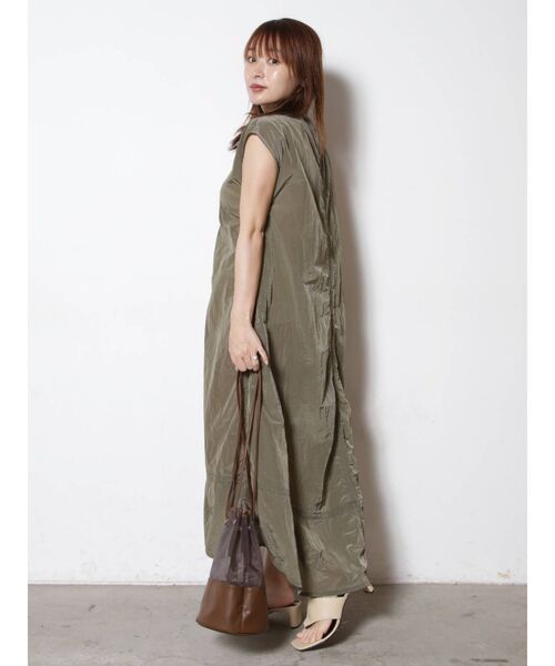 THE DAYZ TOKYO（ザデイズトーキョー）の「【THE DAYZ TOKYO】ナイロンハイネックワンピース（ワンピース・レディース・ブラック/カーキ・SMALL/MEDIUM）」の9枚目の写真