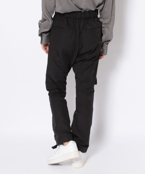 liberum（リベルム）の「LIBERUM(リベルム）テクニカルポケットパンツ（その他パンツ・メンズ・ブラック・SMALL）」の8枚目の写真