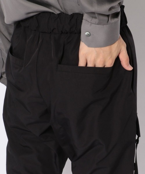 liberum（リベルム）の「LIBERUM(リベルム）テクニカルポケットパンツ（その他パンツ・メンズ・ブラック・SMALL）」の5枚目の写真