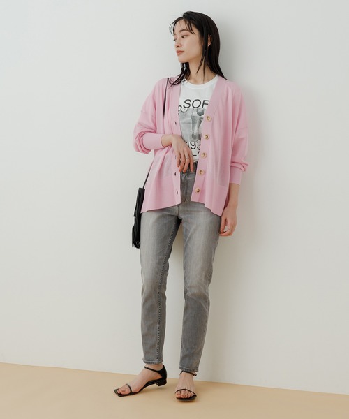 ADAM ET ROPE'(アダムエロペ)の「<洗える・追加>【WEB限定】ストレッチカラーデニムスリムパンツ(デニムパンツ・レディース・ライトグレー・36/38/34)」の11枚目の写真