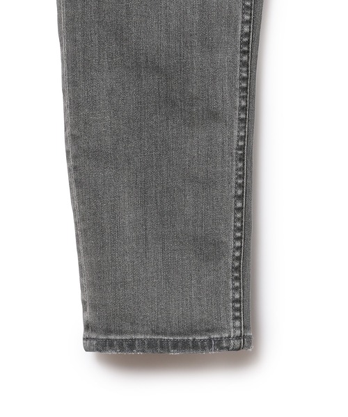 ADAM ET ROPE'(アダムエロペ)の「<洗える・追加>【WEB限定】ストレッチカラーデニムスリムパンツ(デニムパンツ・レディース・ライトグレー・36/38/34)」の12枚目の写真