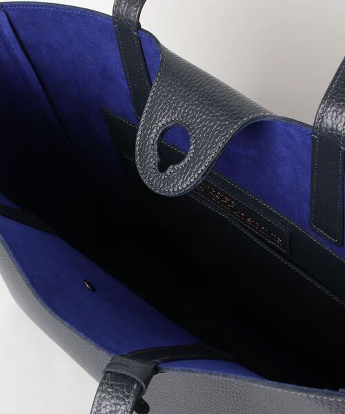 TOFF&LOADSTONE（トフアンドロードストーン）の「ブラスボタン シュリンク（M）（トートバッグ・メンズ・ダークネイビー/ブラック/グレー・FREE）」の17枚目の写真