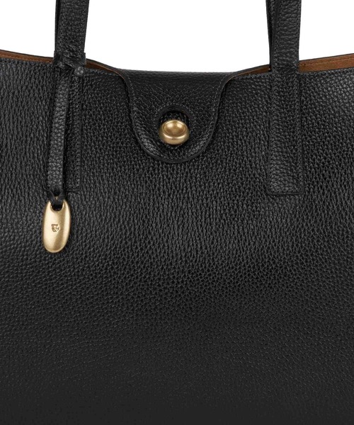 TOFF&LOADSTONE（トフアンドロードストーン）の「ブラスボタン シュリンク（M）（トートバッグ・メンズ・ダークネイビー/ブラック/グレー・FREE）」の16枚目の写真