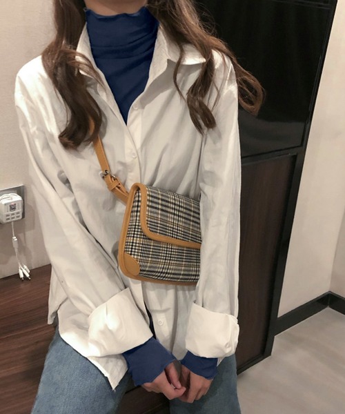 JUNOAH(ジュノア)の「ハイネックシアーカットソー(Tシャツ/カットソー・レディース・ブラウン/ワイン/ブラック/グリーン/ホワイト/ラベンダー/ピンク/ブルーグリーン/ベージュ/ネイビー/テラコッタ/クリーム/グレー・MEDIUM/LARGE/X-LARGE)」の19枚目の写真