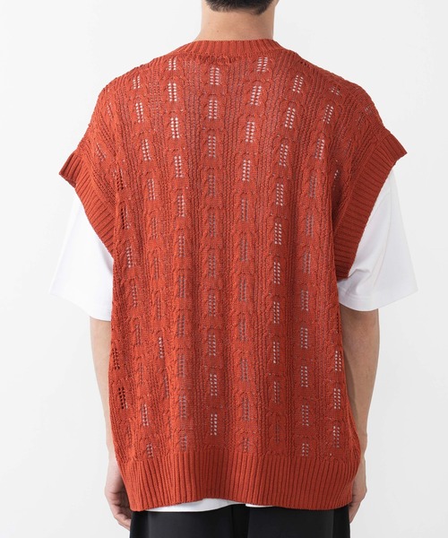 WEGO（ウィゴー）の「WEGO/透かし編みベスト（ベスト・メンズ・ブラック/ダークオレンジ・MEDIUM/LARGE）」の4枚目の写真