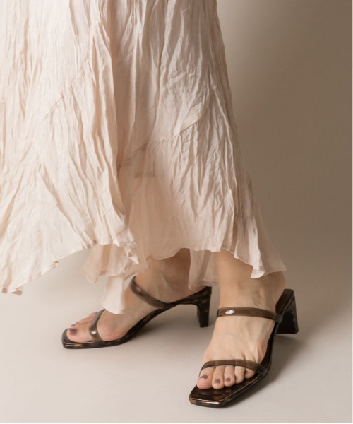 RANDA（ランダ）の「クリアベルトスクエアトゥサンダル（サンダル・レディース・イエロー/グリーン/その他/クリーム・LL/S/M/L）」の4枚目の写真