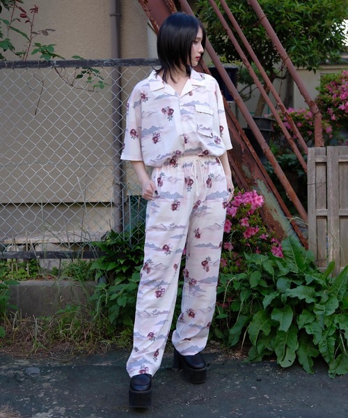 Espina（エスピナ）の「ユートピアフラワーオープンカラーシャツ（シャツ/ブラウス・メンズ・ベージュ・SMALL/MEDIUM）」の10枚目の写真