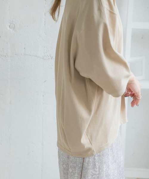 ITEMS URBANRESEARCH（アイテムズ アーバンリサーチ）の「バルーンTシャツ（Tシャツ/カットソー・レディース・カーキ/グレー系その他/ブラック/オフホワイト・FREE）」の12枚目の写真