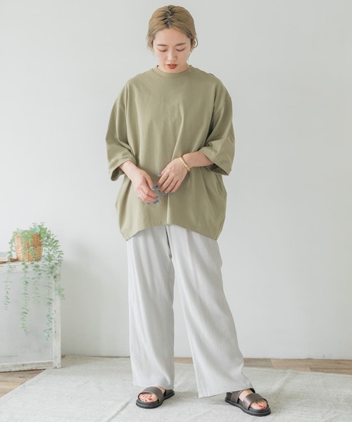 ITEMS URBANRESEARCH（アイテムズ アーバンリサーチ）の「バルーンTシャツ（Tシャツ/カットソー・レディース・カーキ/グレー系その他/ブラック/オフホワイト・FREE）」の18枚目の写真