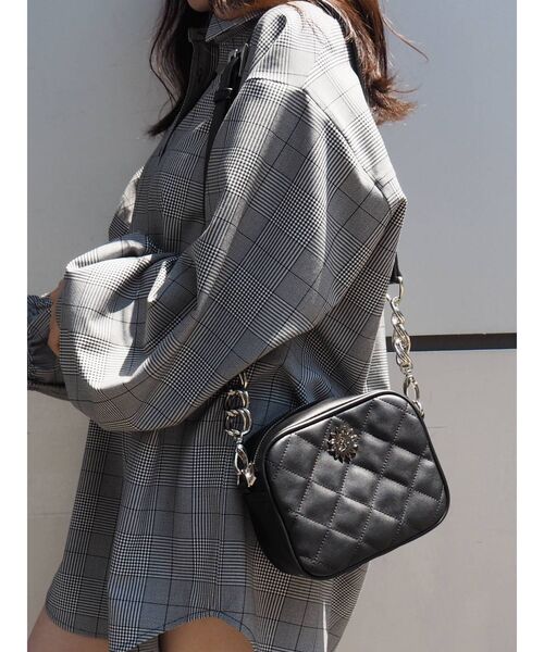 EVRIS（エヴリス）の「キルティングショルダーBAG（ショルダーバッグ・レディース・グリーン/ベージュ/アイボリー/ブラック・FREE）」の10枚目の写真