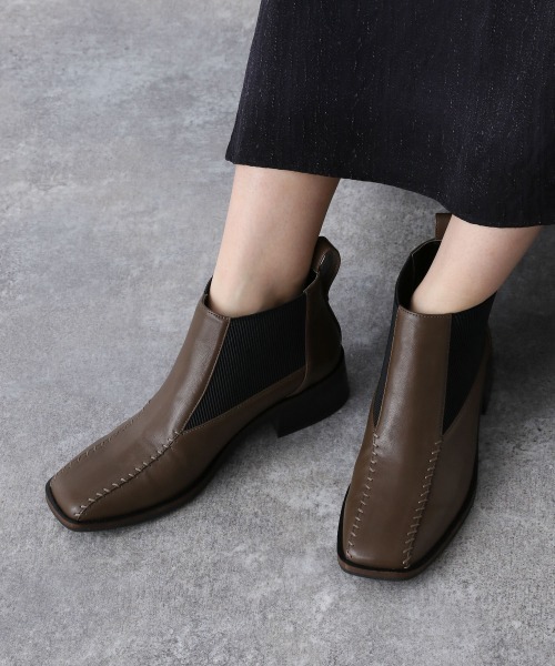 JEANASIS（ジーナシス）の「スワールモカサイドゴアブーツ/957487（ブーツ・レディース・ブラック/ブラウン・MEDIUM/LARGE）」の2枚目の写真