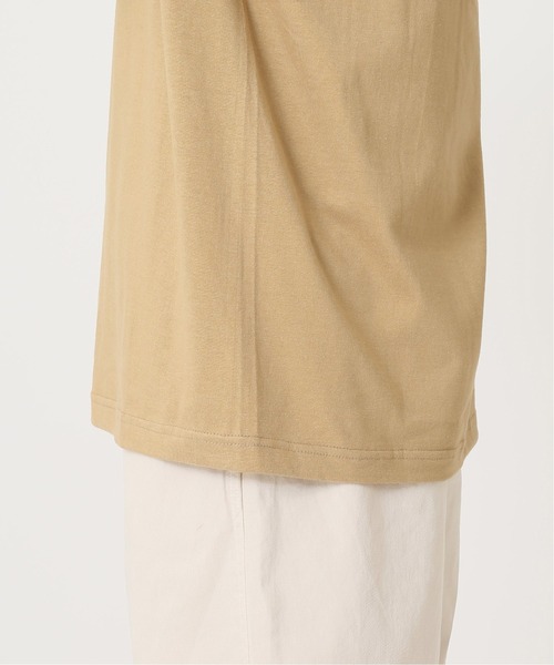 JOURNAL STANDARD（ジャーナルスタンダード）の「【かまいたち×JOURNAL STANDARD】COLLEGE LOGO Tシャツ（Tシャツ/カットソー・メンズ・ホワイト系その他/ネイビー/パープル/ホワイト/ベージュ/グリーン・LARGE/X-LARGE/MEDIUM）」の17枚目の写真