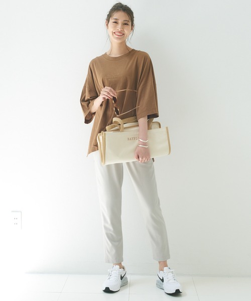 BAYFLOW（ベイフロー）の「WEB限定 ビッグスクエアトート（トートバッグ・レディース・ブラック/ベージュ・FREE）」の5枚目の写真