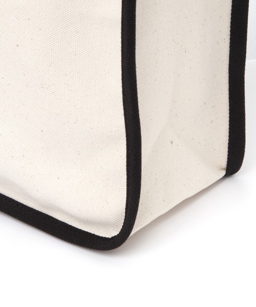 BAYFLOW（ベイフロー）の「WEB限定 ビッグスクエアトート（トートバッグ・レディース・ブラック/ベージュ・FREE）」の14枚目の写真