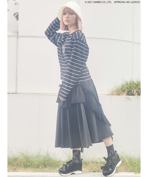 merry jenny(メリージェニー)の「HELLO KITTY border long Tee(Tシャツ/カットソー・レディース・ブラック/レッド/オフホワイト・FREE)」の22枚目の写真