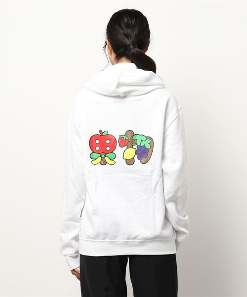 FRUIT OF THE LOOM(フルーツオブザルーム)の「MASAKAZU AMAHISAコラボ プルオーバー(パーカー・レディース・ホワイト/ネイビー・S/M/L/XL)」の5枚目の写真