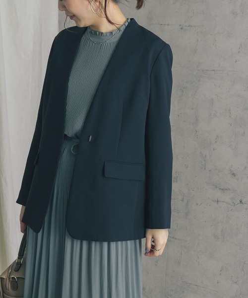 URBAN RESEARCH ROSSO（アーバンリサーチロッソ）の「フロントホックノーカラージャケット（ノーカラージャケット・レディース・ホワイト/ネイビー・FREE）」の9枚目の写真