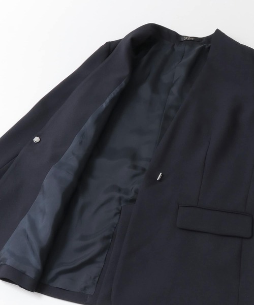 URBAN RESEARCH ROSSO（アーバンリサーチロッソ）の「フロントホックノーカラージャケット（ノーカラージャケット・レディース・ホワイト/ネイビー・FREE）」の11枚目の写真