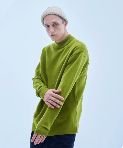 UNITED TOKYO（ユナイテッドトウキョウ）の「ウールミラノリブモックネックニット（ニット/セーター・メンズ・ブラック/オフホワイト/イエロー/オレンジ/グレイッシュベージュ/カーキ/グリーン/ベージュ/ブルー・1/2/3）」の22枚目の写真