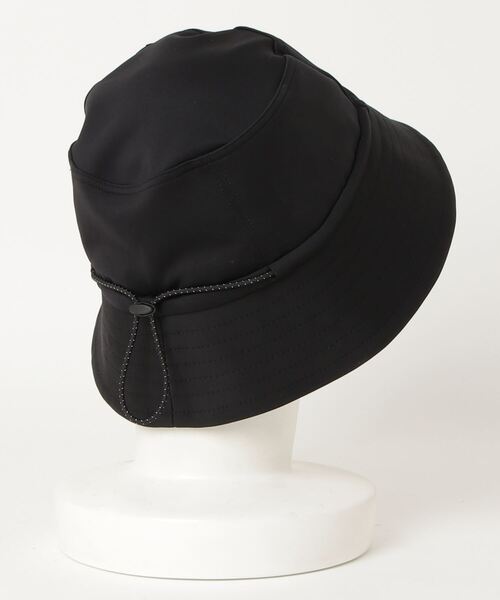 GUACAMOLE（ガカモレ）の「GUACAMOLE Functional stretch bucket hat/LOGO print（ハット・レディース・ホワイト/ブラック・FREE）」の5枚目の写真