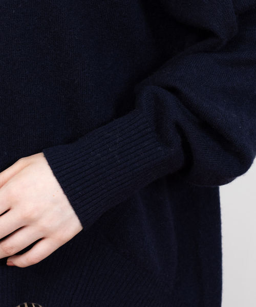 Rouge vif(ルージュヴィフ)の「W/Cashタートルネックプルオーバー(ニット/セーター・レディース・アイボリー/ピンク/グレー/ネイビー・フリー)」の18枚目の写真