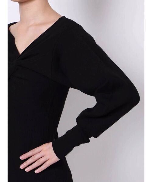 LAGUNAMOON（ラグナムーン）の「アシンメトリークロスニットプルオーバー（ニット/セーター・レディース・アイボリー/ブラック/マスタード・FREE）」の16枚目の写真