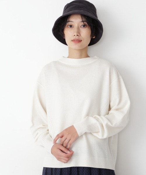 human woman(ヒューマンウーマン)の「◆ソフトタッチウールボトルネックプルオーバー(ニット/セーター・レディース・ホワイト/イエロー/グレー系その他/ライトグリーン/ブルー/ベージュ/グレー・MEDIUM)」の2枚目の写真