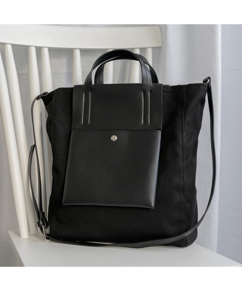 DEVICE+(デバイスプラス)の「DEVICE+ ヴィーガンレザーパネル 2WAY キャンバス トート ショルダーバッグ(ショルダーバッグ・メンズ・ブラック・FREE)」の5枚目の写真