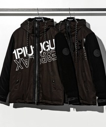 1PIU1UGUALE3  RELAX （ウノピゥウノウグァーレトレ リラックス）の「1PIU1UGUALE3 RELAX(ウノピゥウノウグァーレトレ)ダブルロゴドッキングダウンパーカー（ダウンジャケット/コート・メンズ）」