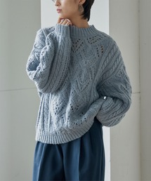 ふわっとタッチ透かし編みニット