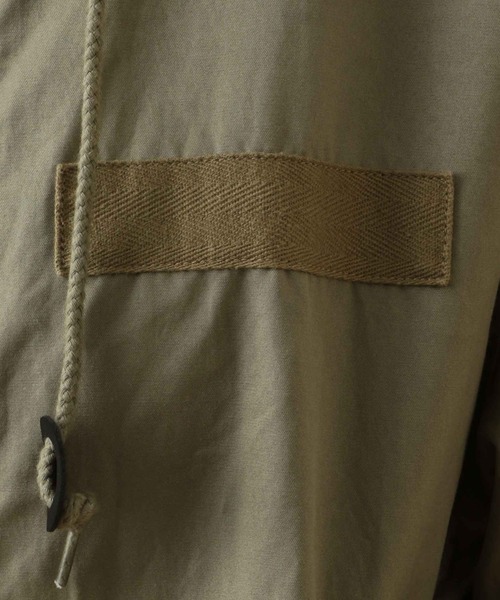 AVIREX(アヴィレックス)の「M-51 シェルパーカー オン オフ/M-51 SHELL PARKA ON/OFF / アヴィレックス / AVIREX(モッズコート・メンズ・チャコール/ベージュ/セージグリーン・MEDIUM/LARGE/X-LARGE/XX-LARGE)」の9枚目の写真