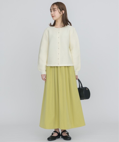 NEUNA（ヌナ）の「【ふんわりフレアで大人の落ち感】ナイロンフレアロングスカート（スカート・レディース・ホワイト/チャコールグレー/イエロー・SMALL/FREE）」の22枚目の写真