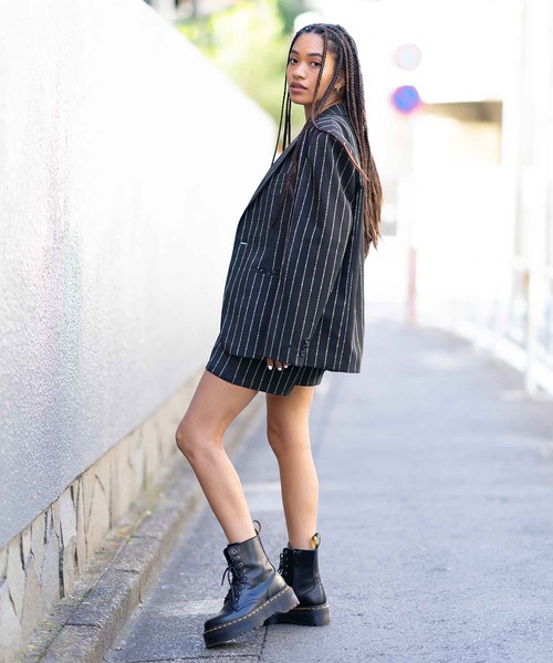 X-girl（エックスガール）の「BARBED WIRE PINSTRIPE SHORT PANTS（その他パンツ・レディース・ライトブルー/ブラック・S/M/XS）」の6枚目の写真