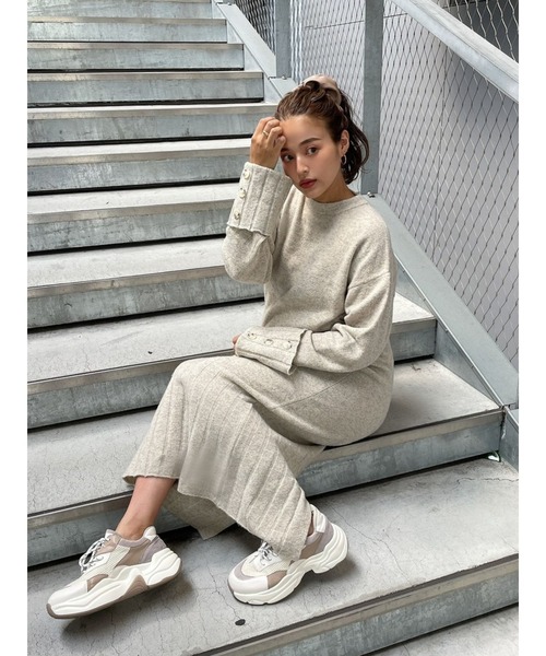 TRUNC（トランクエイティーエイト）の「Button Sleeve Knit One Piece（ワンピース・レディース・ブラック/アイボリー・FREE）」の4枚目の写真