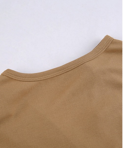 Jasmine Grandiflorum(ジャスミングランディフローラム)の「【Jasmine】セクシーVネックギャザーミニ丈ワンピース(ワンピース・レディース・ブラック/ベージュ・SMALL/MEDIUM/LARGE)」の15枚目の写真