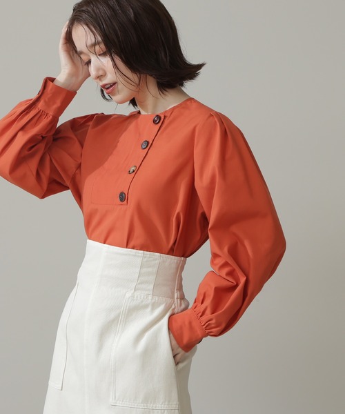 N.（N. Natural Beauty Basic）（エヌエヌナチュラルビューティーベーシック）の「◆ビックボタンブラウス（シャツ/ブラウス・レディース・オフホワイト/オレンジ/ブラック系その他・MEDIUM）」の3枚目の写真