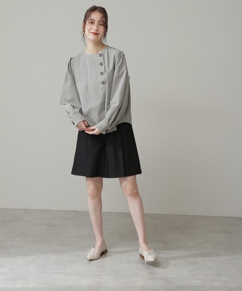 N.（N. Natural Beauty Basic）（エヌエヌナチュラルビューティーベーシック）の「◆ビックボタンブラウス（シャツ/ブラウス・レディース・オフホワイト/オレンジ/ブラック系その他・MEDIUM）」の7枚目の写真