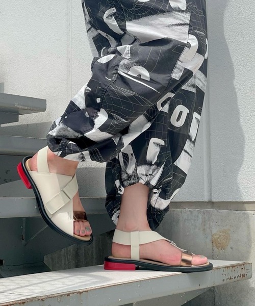 UNITED NUDE（ユナイテッドヌード）の「Square Sandal Lo（サンダル・レディース・ブラック/ベージュ・38/39/35/36/37/41）」の14枚目の写真