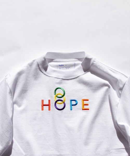 kudos(クードス)の「kudos HOPE T-SHIRT(Tシャツ/カットソー・メンズ・ホワイト/ブラック・1/2)」の3枚目の写真