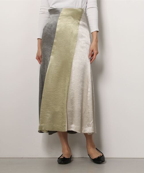 LOVELESS（ラブレス）の「サテン バイヤスフリル マーメイドスカート（スカート・レディース・ライトグリーン・36/34）」の12枚目の写真