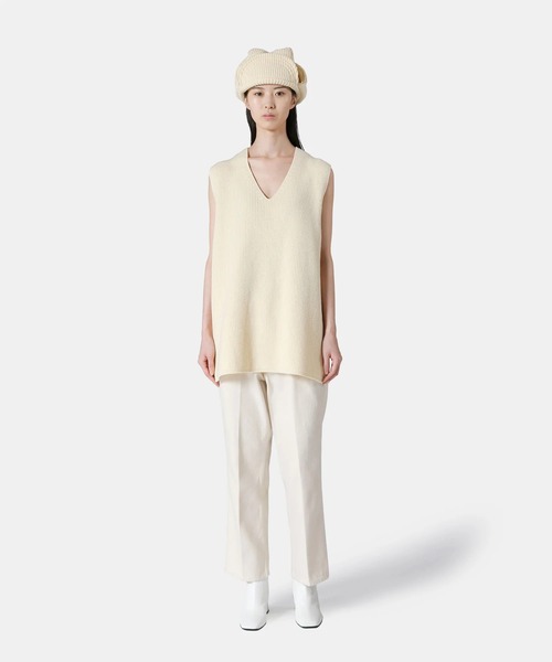 UNDECORATED(アンデコレイテッド)の「UNDECORATED アンデコレイテッド / MF Wool Knit Vest Vネック ウールニットベスト / UDF22804(ベスト・レディース・ブラック/キナリ・FREE)」の13枚目の写真