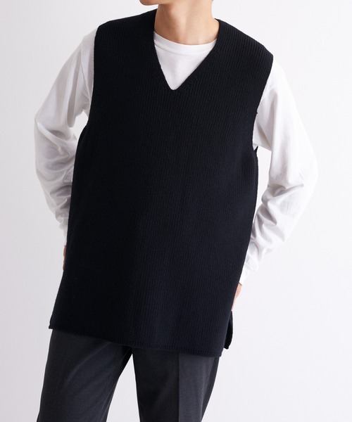 UNDECORATED(アンデコレイテッド)の「UNDECORATED アンデコレイテッド / MF Wool Knit Vest Vネック ウールニットベスト / UDF22804(ベスト・レディース・ブラック/キナリ・FREE)」の21枚目の写真