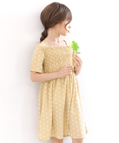 Bee des Bee(ビーデスビー)の「総柄ワンピース(ワンピース・キッズ・ブラック/ブルー/レッド/ベージュ・110cm/100cm/120cm/130cm/140cm/150cm)」の3枚目の写真