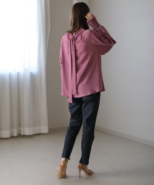 Bou Jeloud（ブージュルード）の「【WEB限定】バックリボンカラーブラウス（シャツ/ブラウス・レディース・ブラック/オフホワイト/ピンク/イエロー/ブルー・FREE）」の13枚目の写真