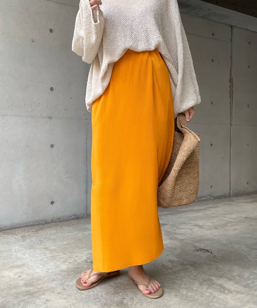 DouDou（ドゥドゥ）の「プリーツスリットタイトスカート（スカート・レディース・ライトグリーン/ブラック/オフホワイト/オレンジ・FREE）」の4枚目の写真