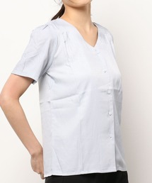 ibeul_（イベール）の「ソフトサテンVネックブラウス（シャツ/ブラウス）」