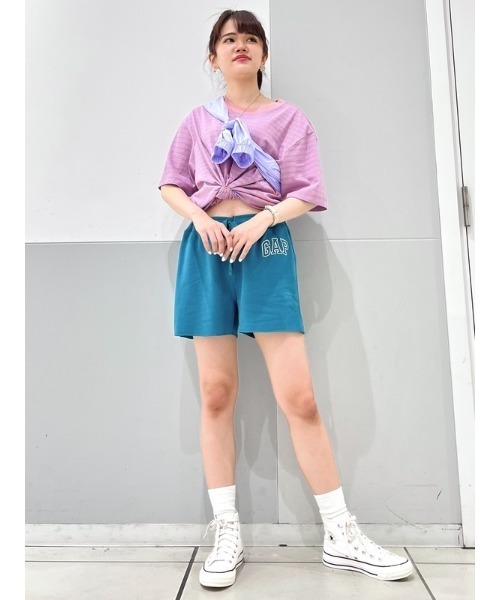 GAP（ギャップ）の「ソフトジャージー ストライプ ポケットTシャツ（Tシャツ/カットソー・メンズ・ブルー/パープル/ピンク/グリーン/ピンク系その他・XL/S/XS/XXS/L/M）」の17枚目の写真
